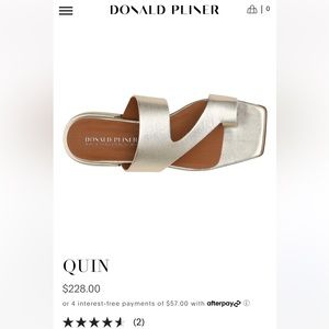 Donald Pliner Quin platino sandals size 8/8.5